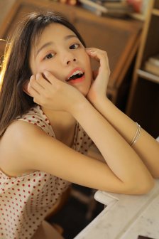 潘甜甜七夕悔悟的免费看
